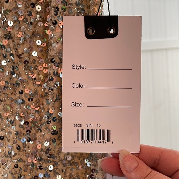 Mac Duggal - Silver Nude Sleeveless Sequined Midi Sheath Dress - Picture 15 of 15